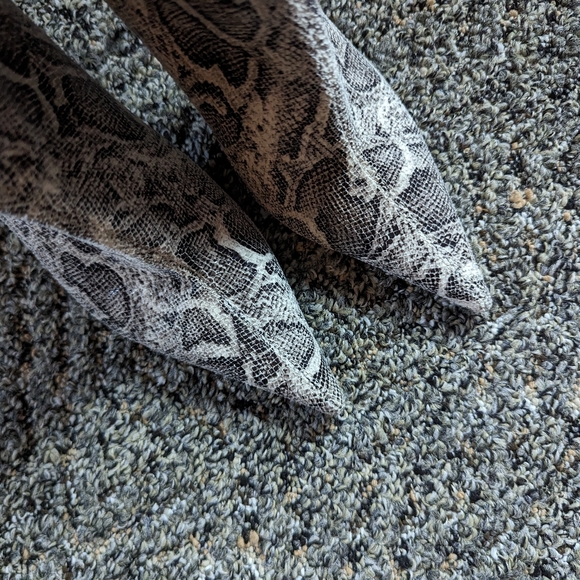 Topshop Snake Print Booties - Picture 3 of 3